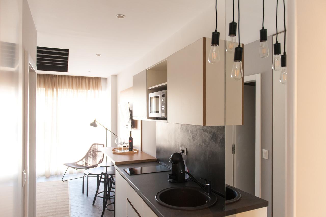 Domus Romana Lux Bed and Breakfast Zara Esterno foto