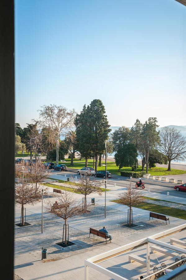 Domus Romana Lux Bed and Breakfast Zara Esterno foto